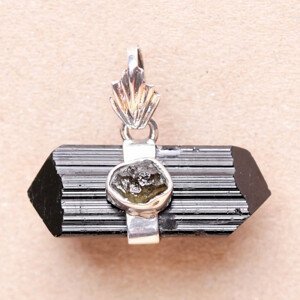 Turmalín skoryl krystal a vltavín přívěsek stříbro Ag 925 LOT6 - 2,7 cm, 5,9 g
