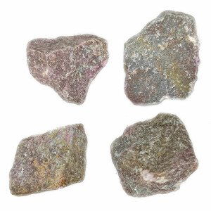 Korund - rubín surový Tanzánie - L - cca 2,5 - 3 cm