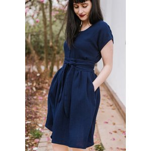 Mušelínové šaty Olivie propínací tmavě modré Velikost: XL