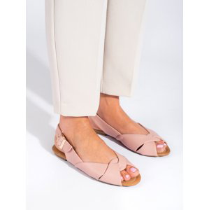 Klasické dámské  sandály  na plochém podpatku