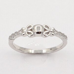 Stříbrný prsten 105322