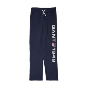 TEPLÁKY GANT D1. GANT RETRO SHIELD SWEAT PANTS modrá 122/128