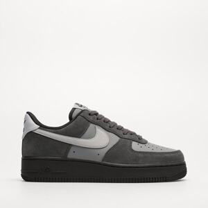 NIKE AIR FORCE 1 LV8