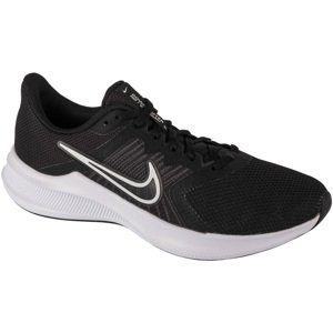 Nike  Downshifter 11  Běžecké / Krosové boty Černá