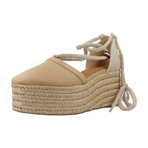 Tommy Hilfiger  CLOSED TOE LINEN FLATFOR  Espadrilky Hnědá