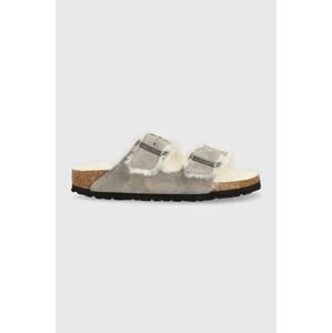 Semišové papuče Birkenstock Arizona Shearling šedá barva