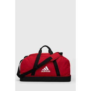 Sportovní taška adidas Performance červená barva