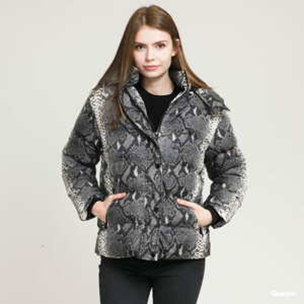 Dámská zimní bunda Urban Classics Ladies AOP Hooded Puffer Jacket tmavě šedá / krémová