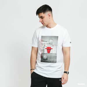 Tričko s krátkým rukávem New Era NBA Photographic Tee Chicago Bulls bílé