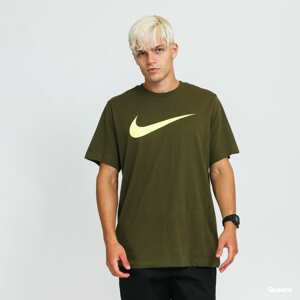 Tričko s krátkým rukávem Nike M NSW Tee Icon Swoosh tmavě olivové