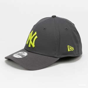 Kšiltovka New Era 3930 MLB League Essential NY tmavě šedá