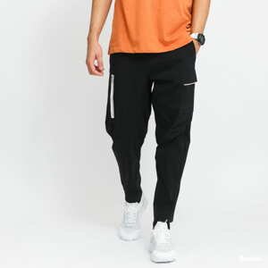 Kalhoty Nike Sportswear Woven Unlined Utility Pants Black