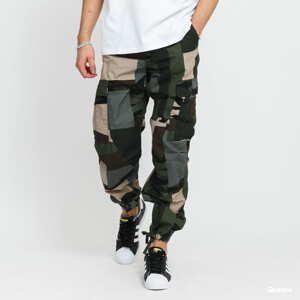 Cargo Pants Carhartt WIP Regular Cargo Pant camo tmavě zelené