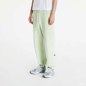 Tepláky PREACH Oversized Tuck Sweatpants světle zelené