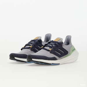 adidas Performance UltraBOOST 22 Halo Silver/ Shale Navy/ Linen Green