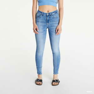 Dámské jeans GUESS Reborn Denim Jeans Blue