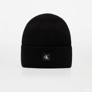 Kulich CALVIN KLEIN JEANS Monogram Rubber Patch Beanie Černý