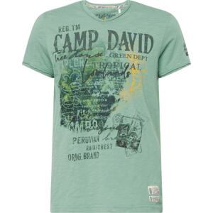 CAMP DAVID Tričko pastelově zelená / tmavě zelená / jasně oranžová