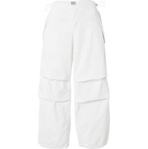BDG Urban Outfitters Kalhoty bílá