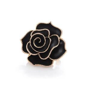 Černá brož v podobě růže