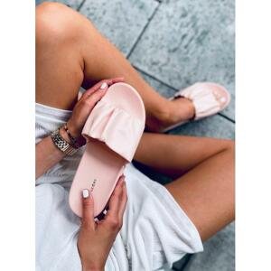Růžové dámské pantofle s vysokou podrážkou