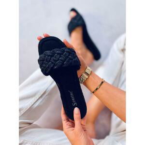 Dámské pletené pantofle v černé barvě