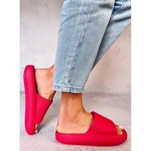 Dámské gumové pantofle v červené barvě