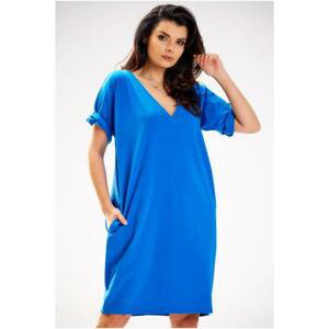 Modré oversize šaty s véčkovým výstřihem