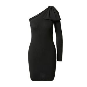 Trendyol Úpletové šaty  černá