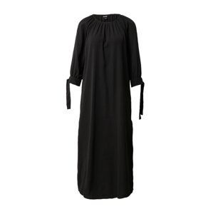 Monki Šaty  černá