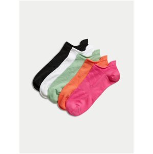 Sada pěti párů dámských sportovních ponožek v tmavě růžové, oranžové, zelené, bílé a černé barvě Marks & Spencer Trainer Liners™