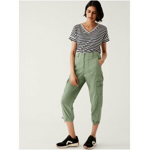 Zelené dámské zkrácené kapsáčové kalhoty Marks & Spencer