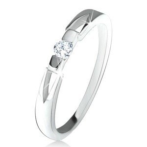 Prsten z čirým kulatým zirkonem, trojúhelníkové výřezy, stříbro 925 - Velikost: 53