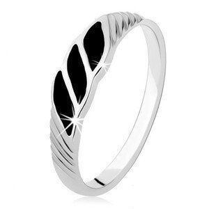 Stříbrný prsten 925, tři černé onyxové vlnky, šikmé rýhy - Velikost: 52