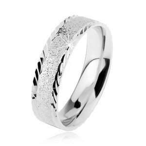 Stříbrný 925 prsten, blýskavý pískovaný povrch, malé šikmé zářezy - Velikost: 64