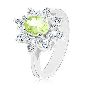 Blýskavý prsten stříbrné barvy, světle zelený zirkonový ovál, čiré lupínky - Velikost: 53
