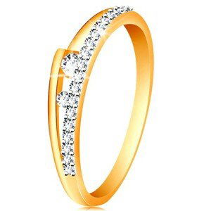 Prsten ve 14K zlatě - rozdvojená ramena, třpytivá linie, dva čiré zirkonky - Velikost: 54