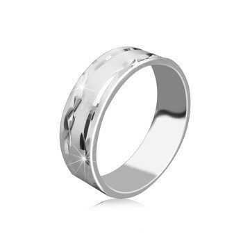 Stříbrný prsten 925 - matný povrch, zářezy ve tvaru křížků a linií - Velikost: 52
