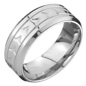 Prsten z oceli - obroučka, V zářezy uprostřed a dvě linie rýh - Velikost: 65