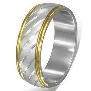 Dvoubarevný ocelový prsten - šikmé stříbrné zářezy a zlatý lem - Velikost: 67