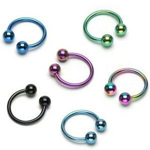 Piercing podkova s hroty z anodizovaného titanu - Tloušťka piercingu: 1,2 mm, Barva zirkonu: Fialová - A