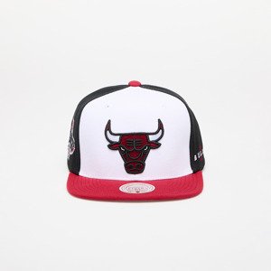 Kšiltovka Mitchell & Ness NBA Core I Snapback Chicago Bulls White/ Red OS