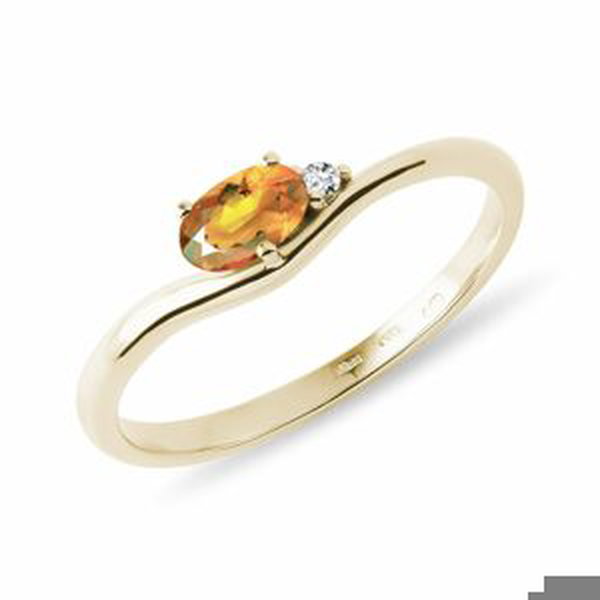 Zlatý prsten s diamantem a oválným citrínem KLENOTA