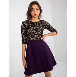 Tmavě fialové šaty s krajkovým topem -LK-SK-506582.04P-dark purple Velikost: 38