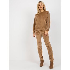 HNĚDÁ VELUROVÁ SOUPRAVA S KAMÍNKOVOU APLIKACÍ -RV-KMPL-8436.40-BEIGE Velikost: S/M