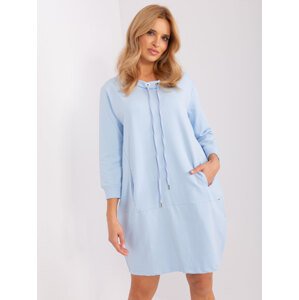 Světle modré mikinové šaty s kapsami a šňůrkami -RV-TU-9052.04-light blue Velikost: S/M