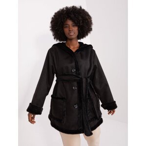 Černý teplý kabát s kapucí -LK-KR-509459.96P-black Velikost: S/M