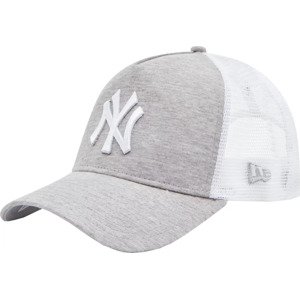 SVĚTLE ŠEDÁ PÁNSKÁ KŠILTOVKA NEW ERA JERSEY ESS 9FORTY NEW YORK YANKEES TRUCKER CAP 12381106 Velikost: ONE SIZE