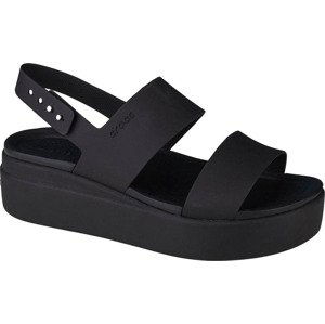 ČERNÉ SANDÁLY CROCS BROOKLYN LOW WEDGE 206453-060 Velikost: 42/43