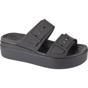 ČERNÉ NAZOUVÁKY NA PLATFORMĚ CROCS BROOKLYN LOW WEDGE SANDAL 207431-001 Velikost: 37/38